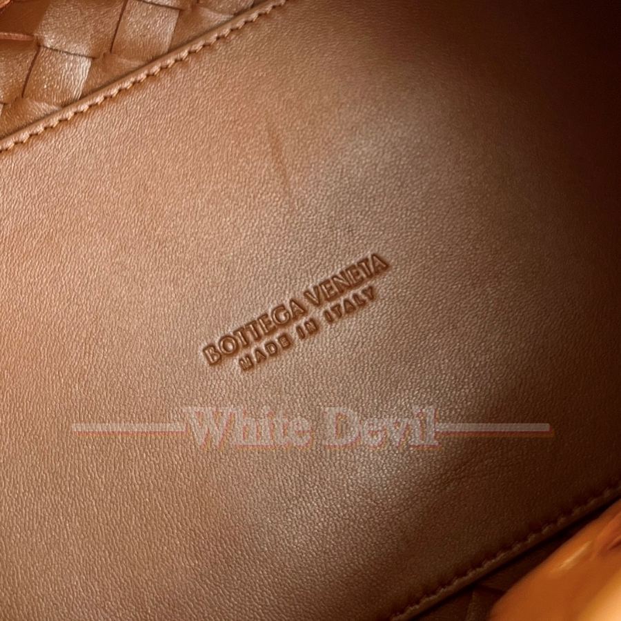 하얀악마 보테가 파라슈트 (9).jpg