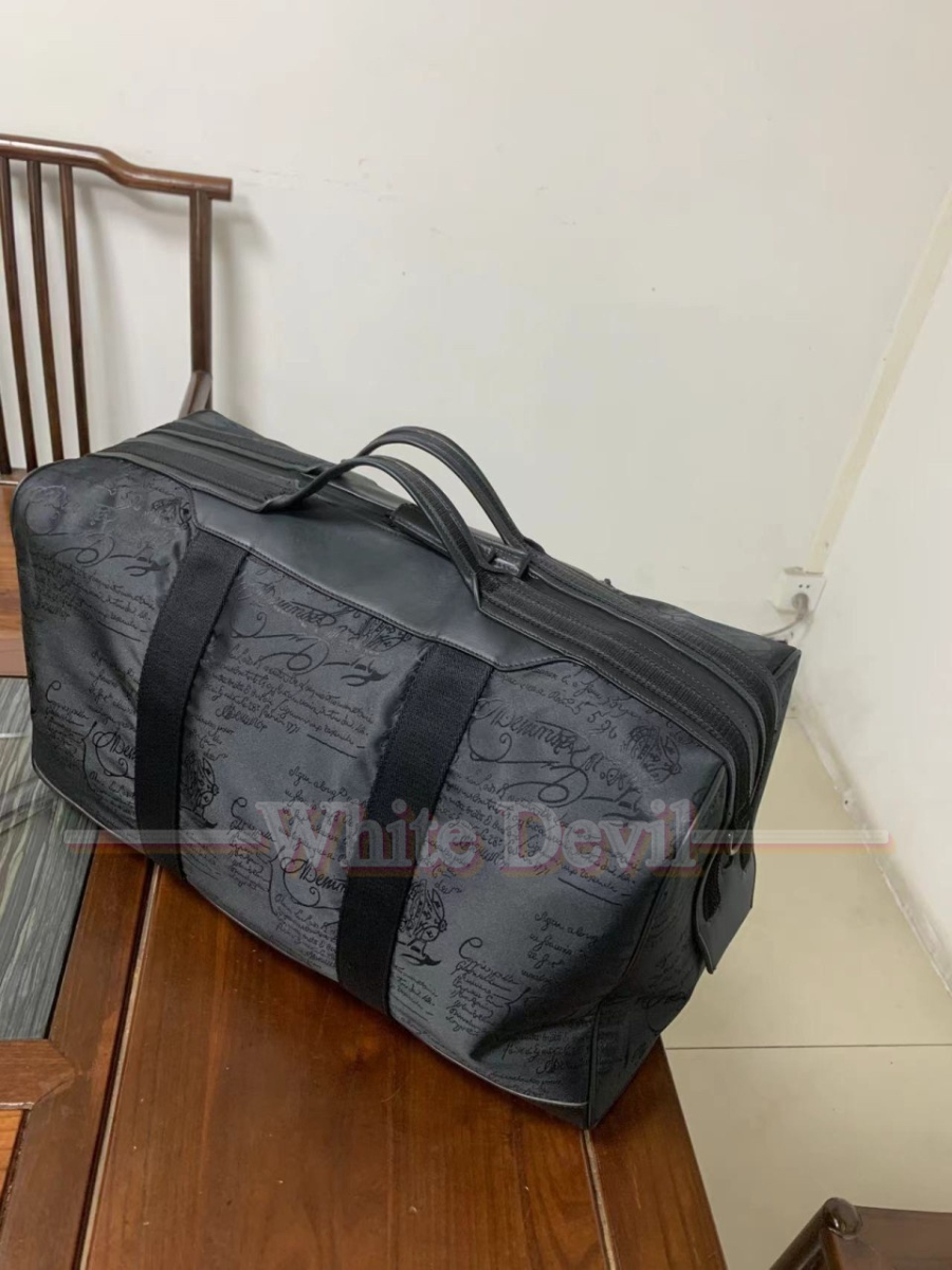 하얀악마 벨루티 여행가방 (5).jpg