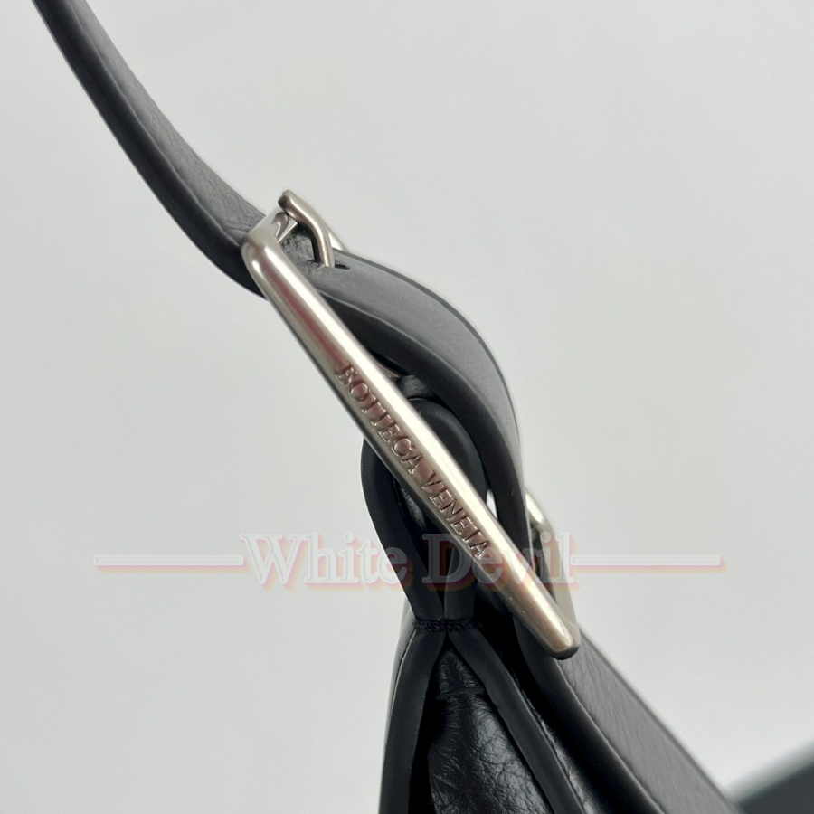 하얀악마 보테가 트레블백 (7).jpg