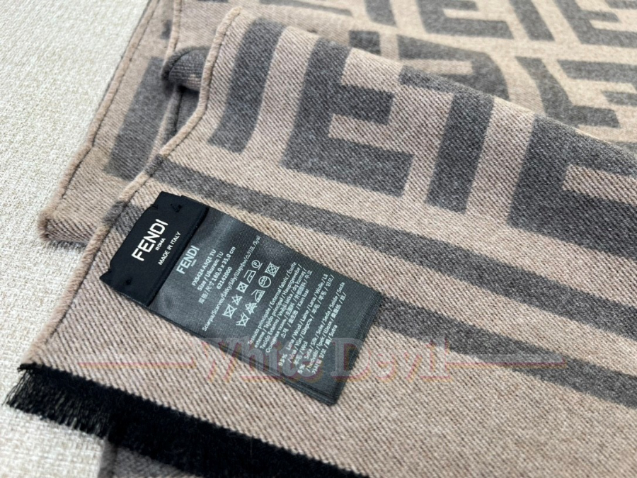 하얀악마 펜디 목도리 (7).jpg