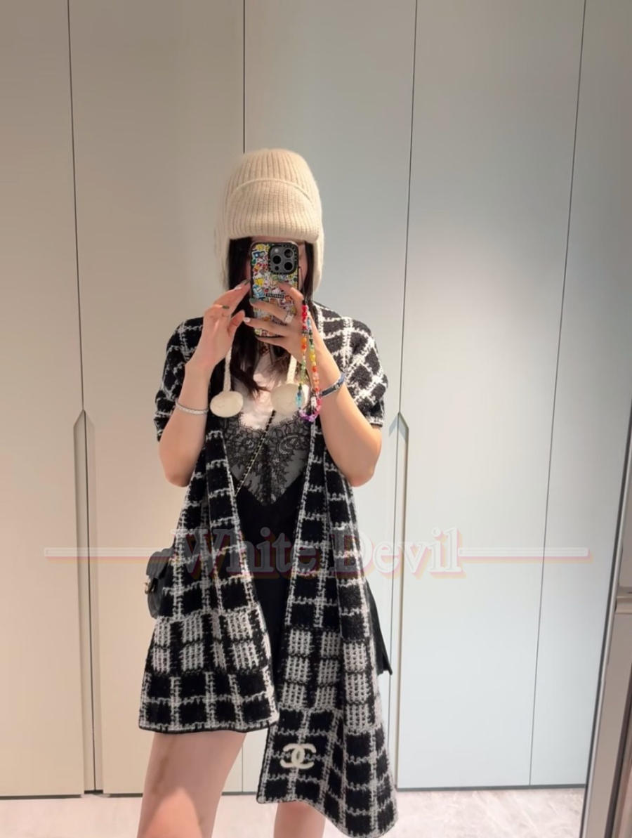 하얀악마 샤넬 목도리 (2).jpg