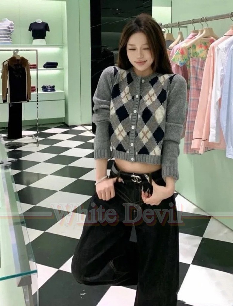 하얀악마 프라다 가디건 (2).jpg