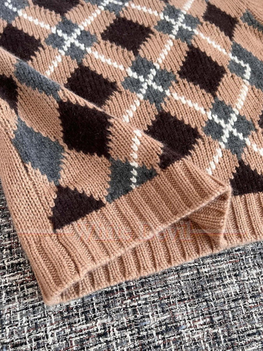 하얀악마 프라다 니트 (18).jpg