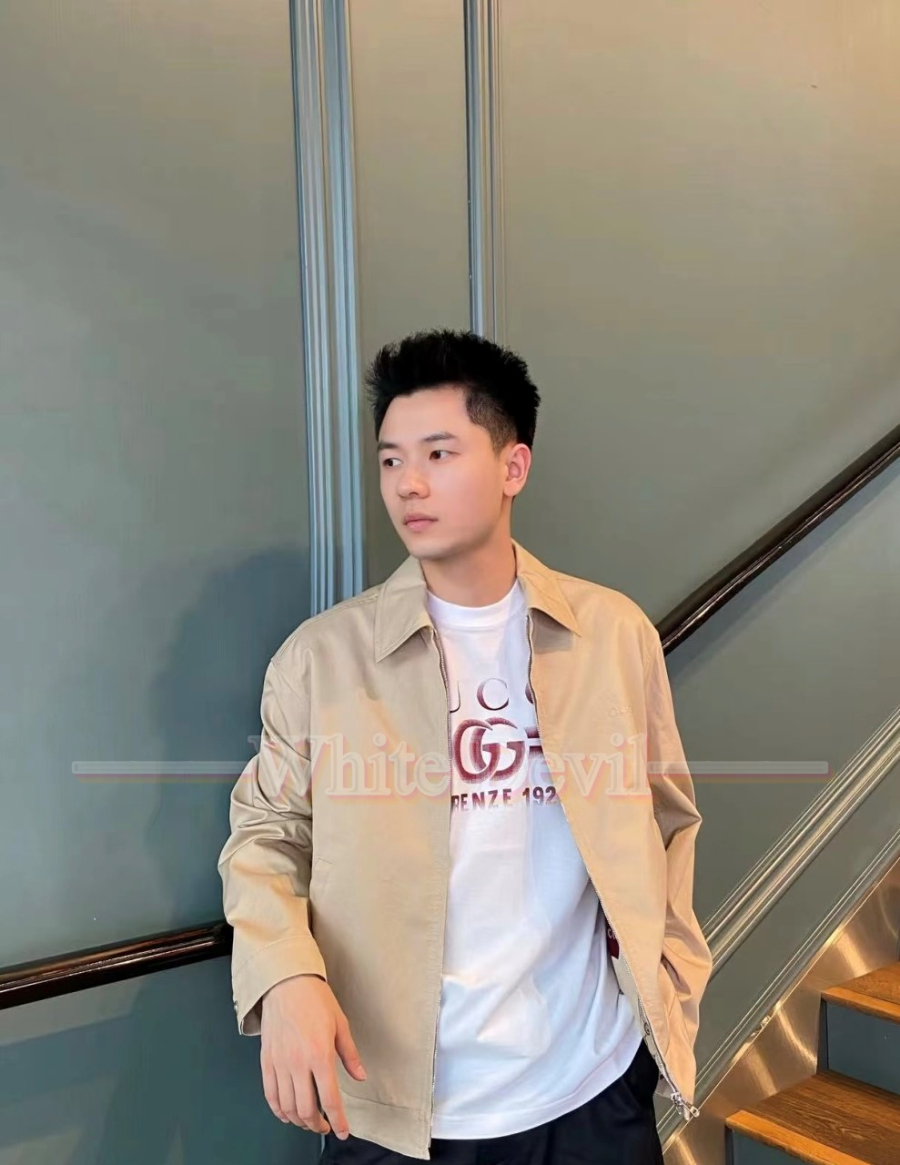 하얀악마 구찌 자켓 (1).jpg