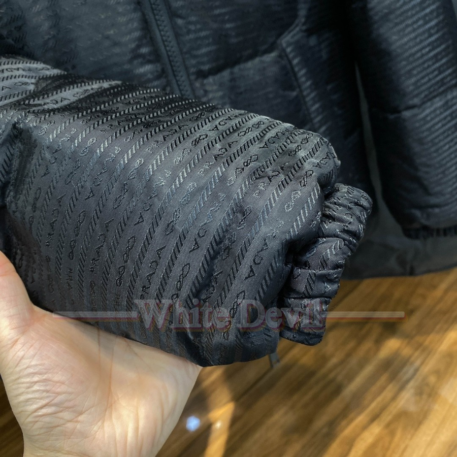 하얀악마 프라다 패딩 (4).jpg