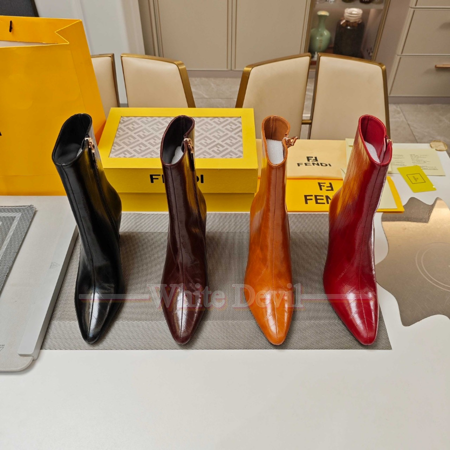 하얀악마 펜디 부츠 (1).jpg