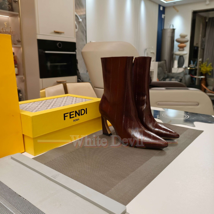 하얀악마 펜디 부츠 (3).jpg