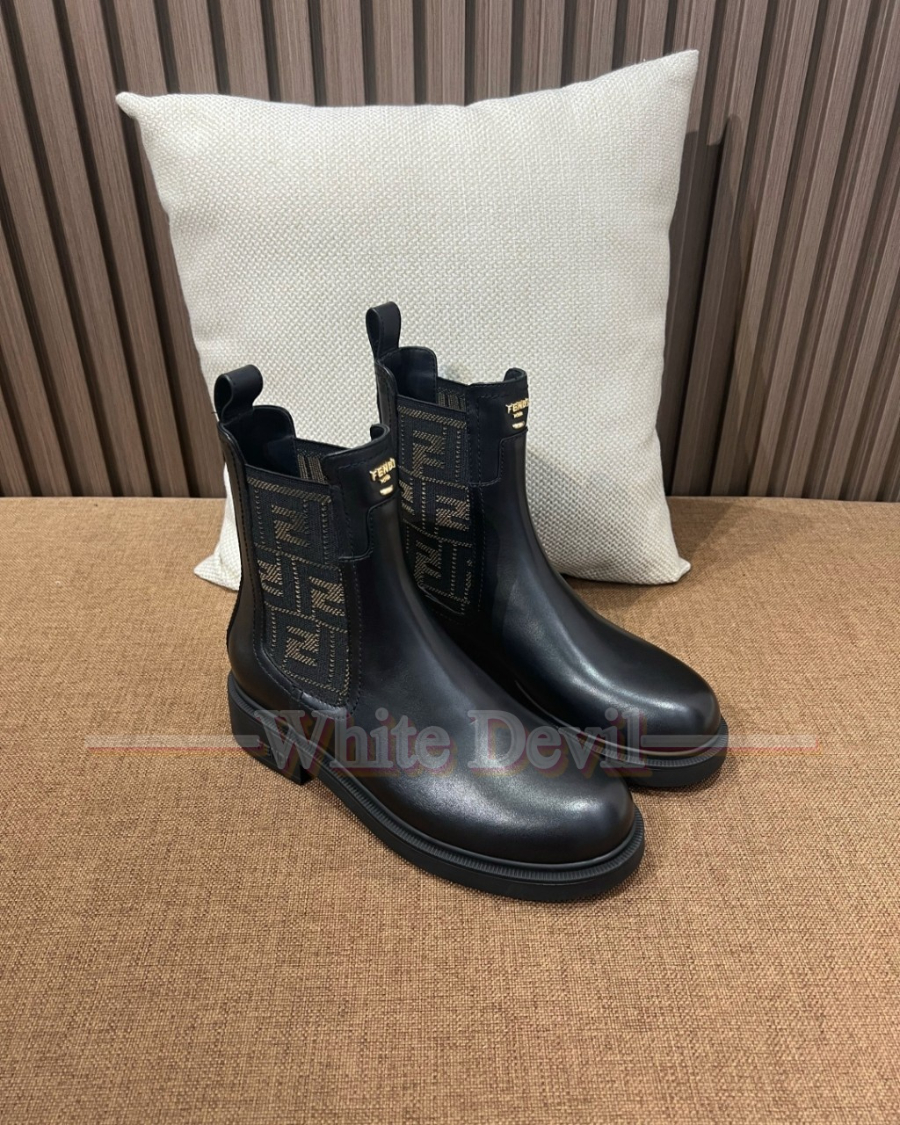 하얀악마 펜디 부츠 (3).jpg