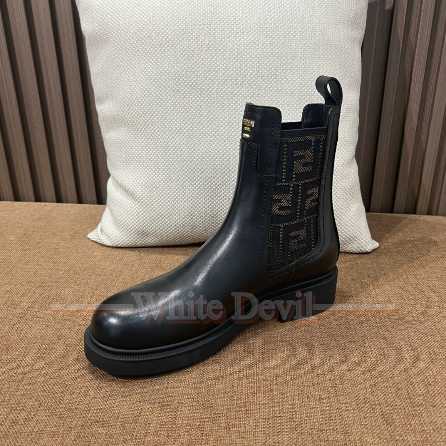 하얀악마 펜디 부츠 (11).jpg