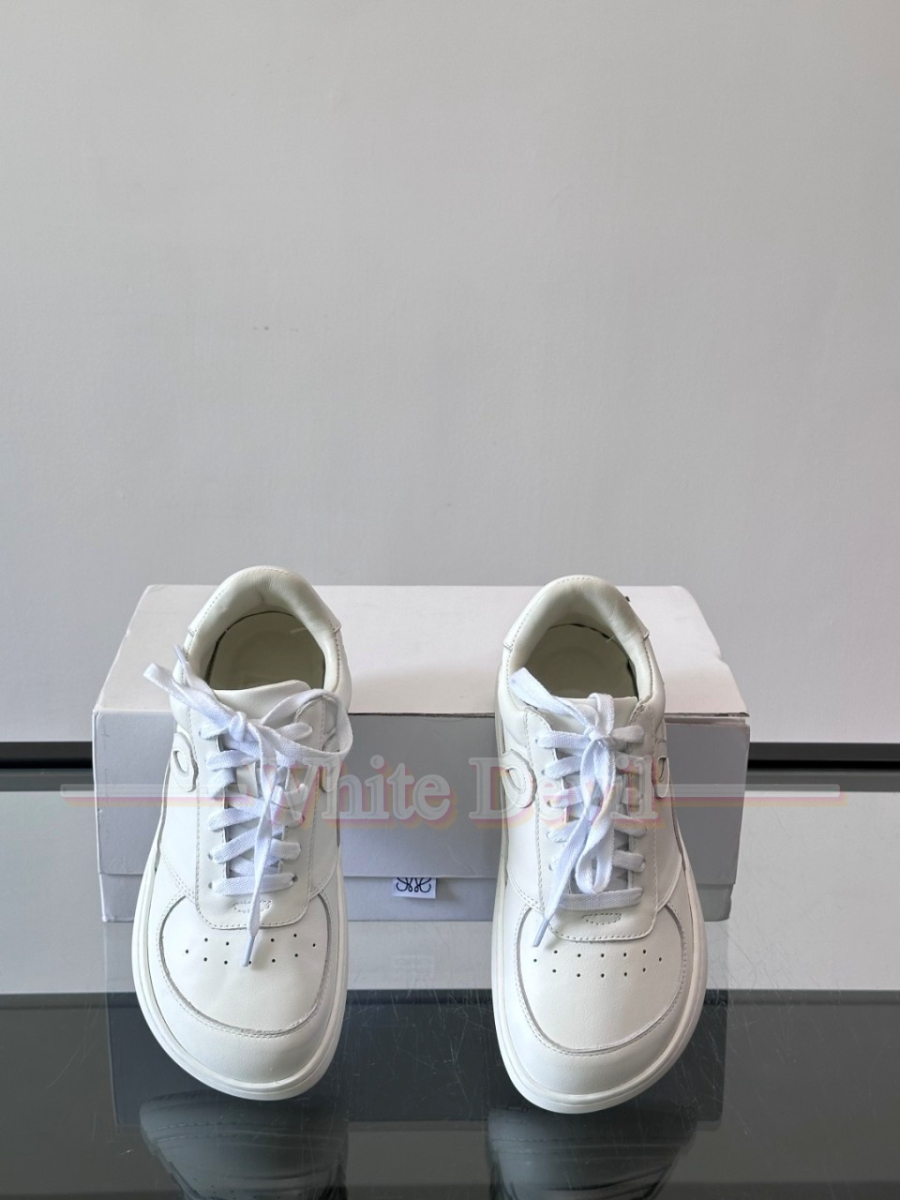 하얀악마 로에베 운동화 (9).jpg