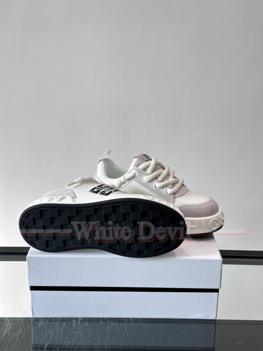 하얀악마 지방시 운동화 (13).jpg