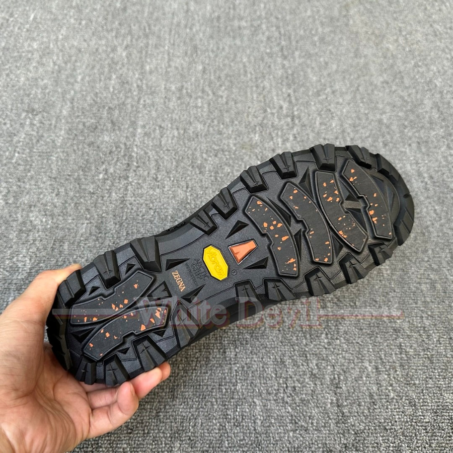 하얀악마 제냐 신발 (9).jpg