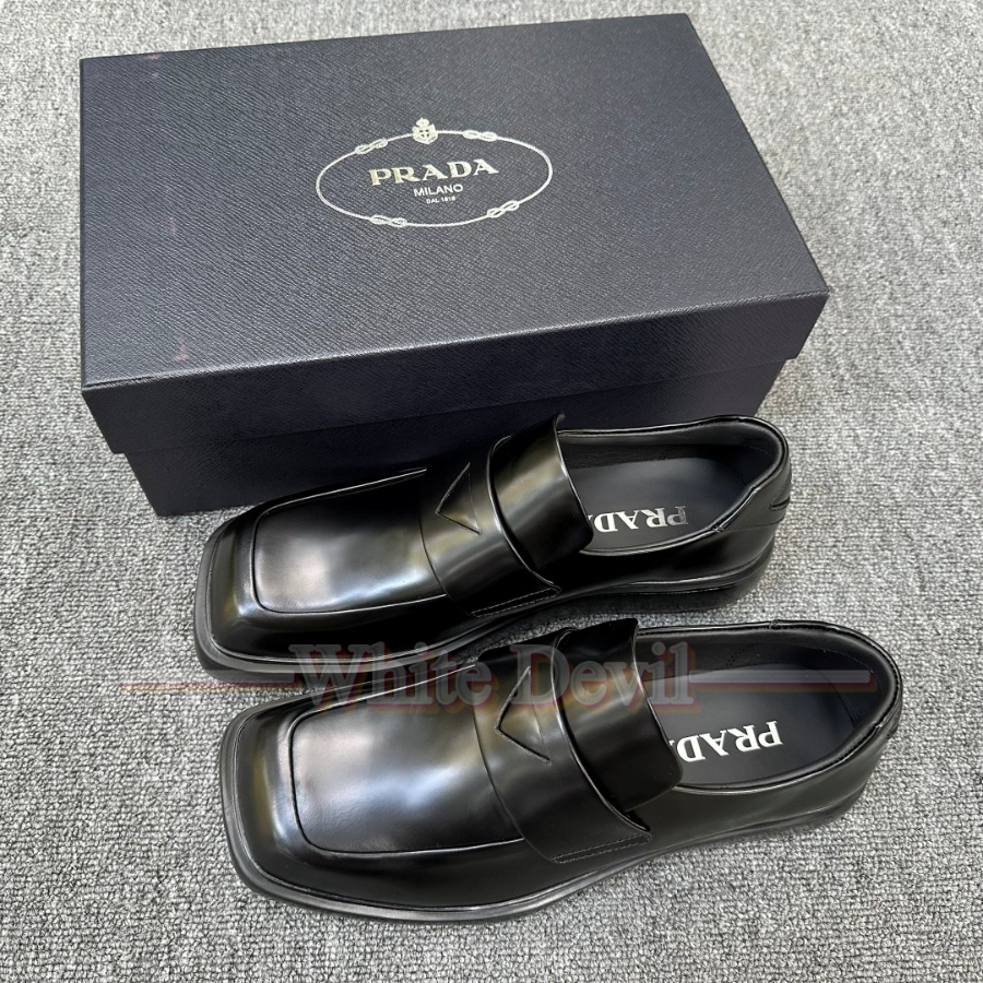하얀악마 프라다 신발 (1).jpg