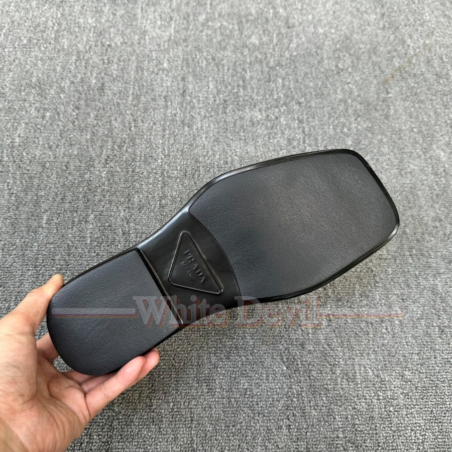 하얀악마 프라다 신발 (9).jpg