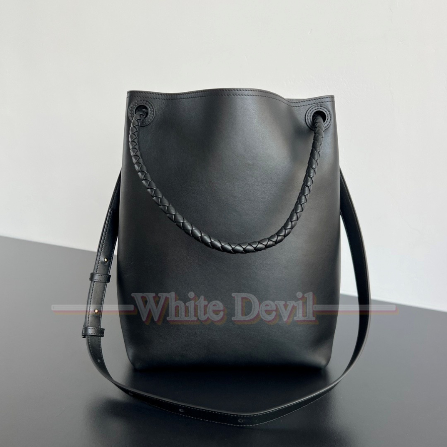 하얀악마 보테가 가방 (4).jpg