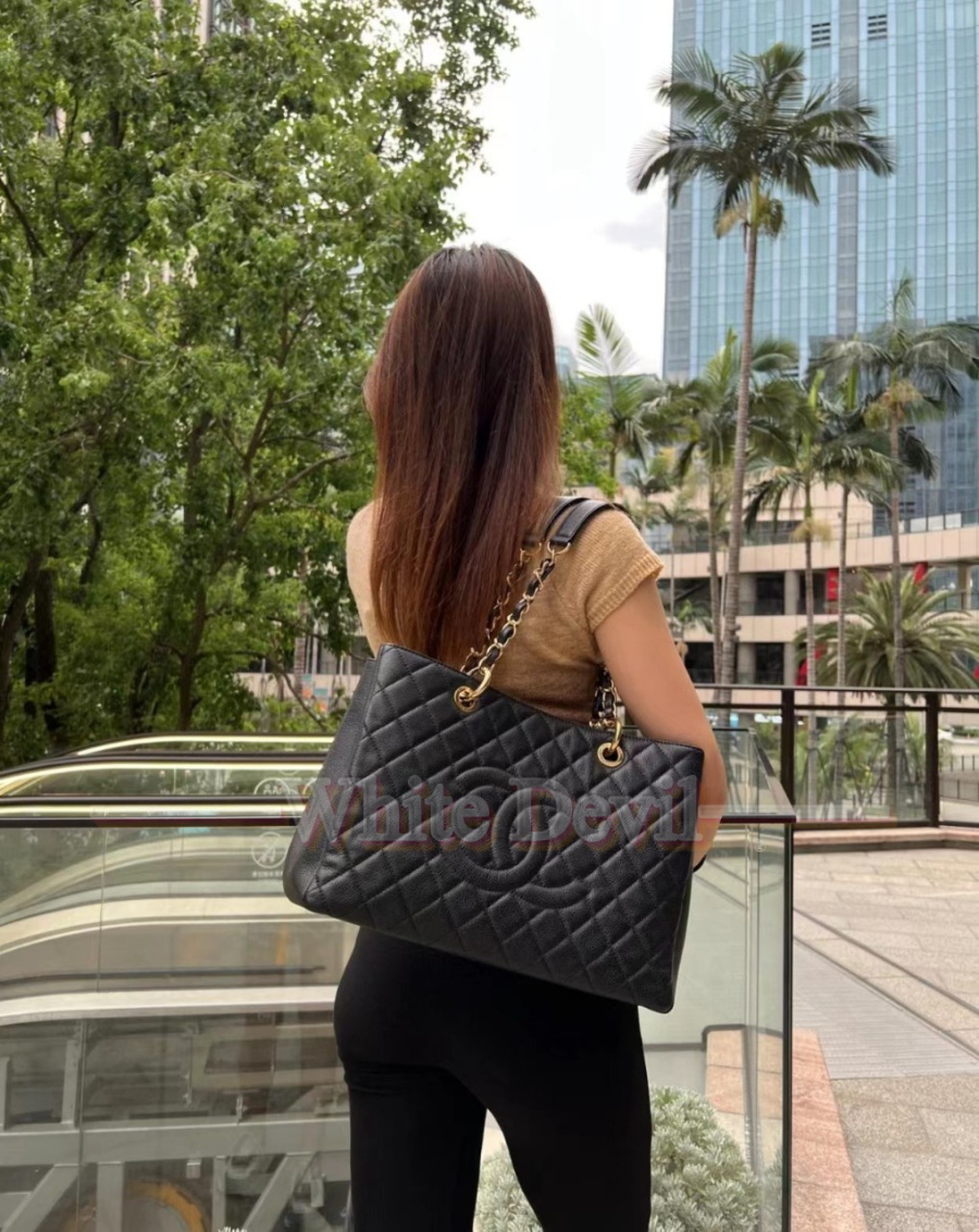 하얀악마 샤넬 가방 (2).jpg