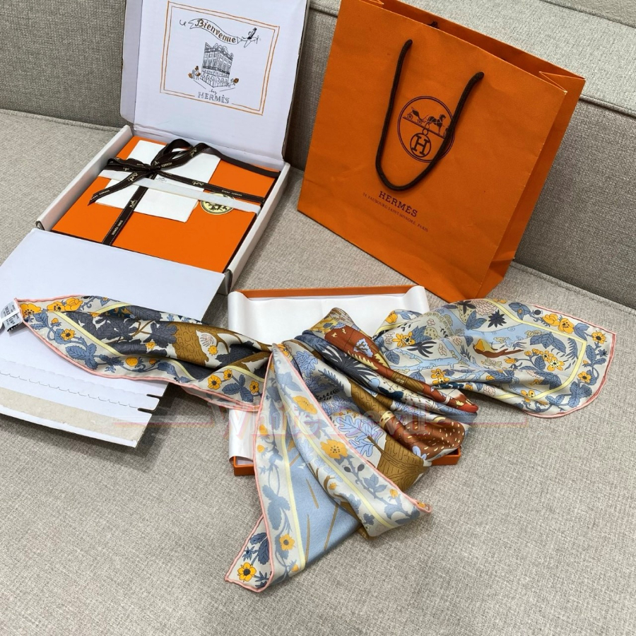 하얀악마 에르메스 스카프 (5).jpg