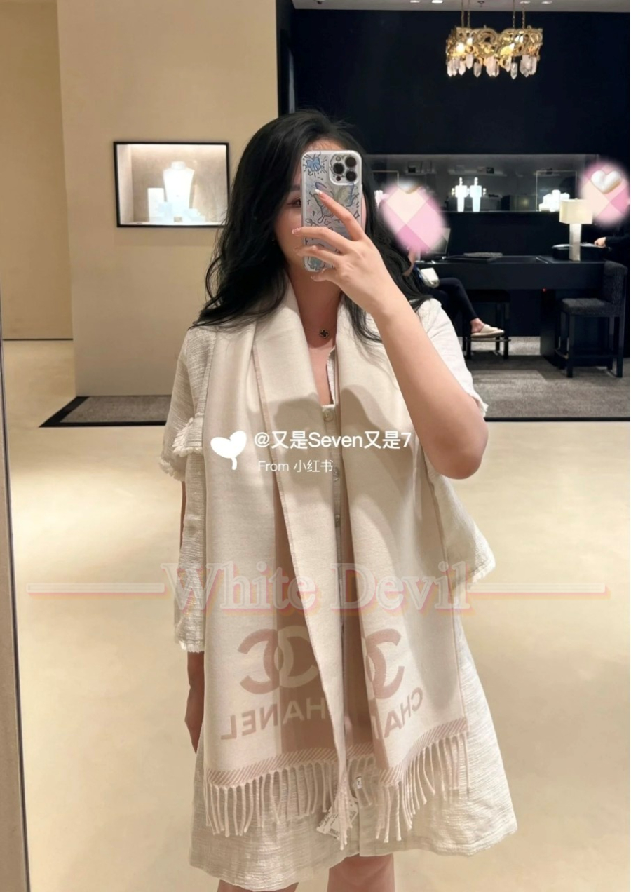하얀악마 샤넬 목도리 (1).jpg