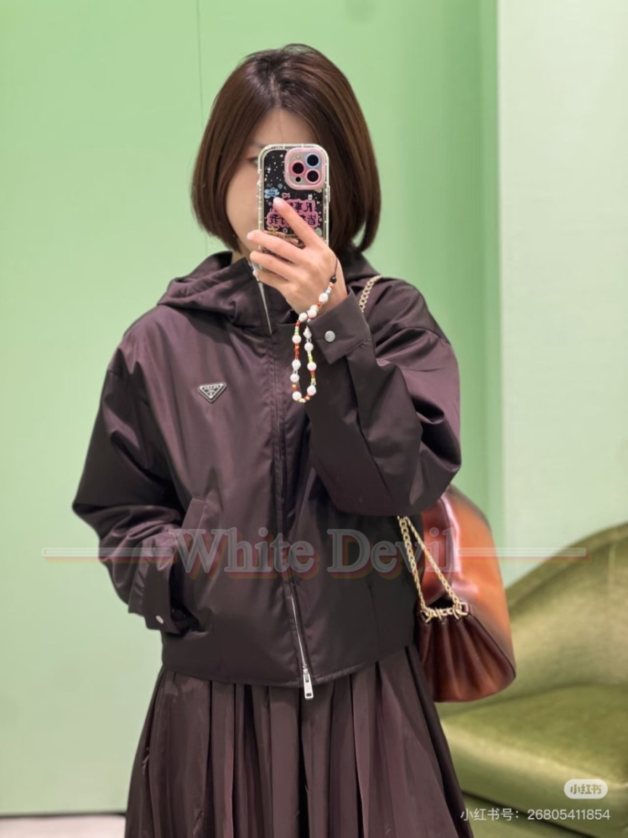 하얀악마 프라다 자켓 (2).jpg