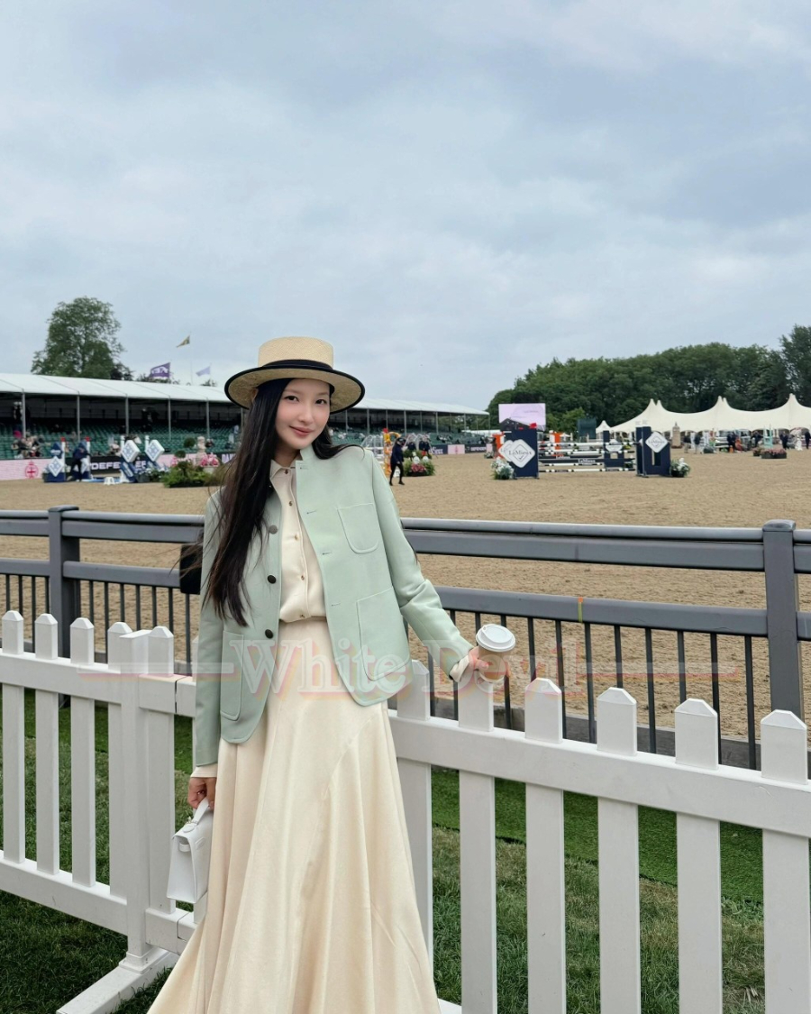 하얀악마 로로 자켓 (1).jpg