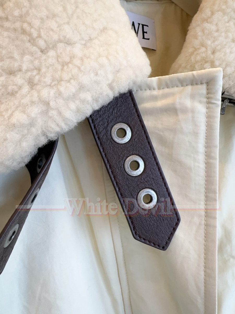 하얀악마 로에베 패딩 (9).jpg