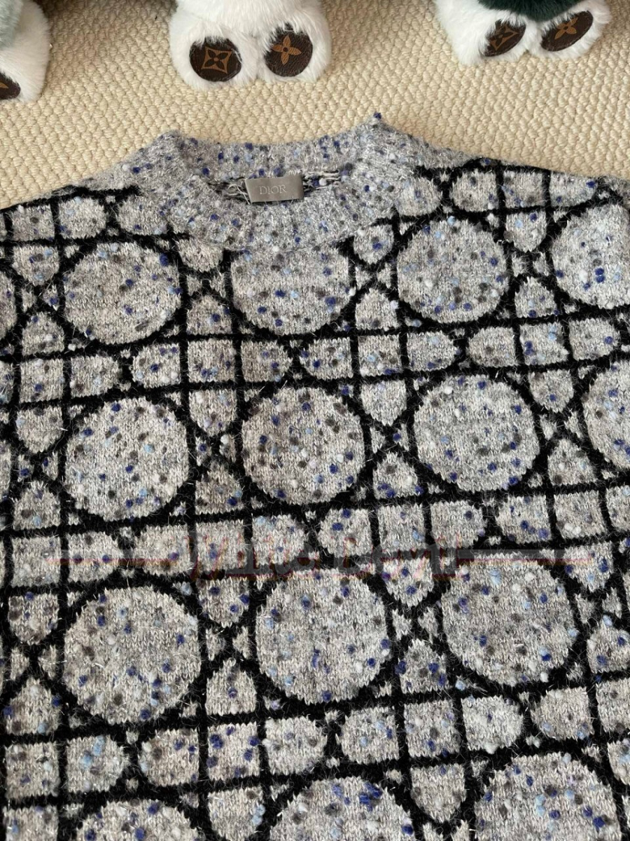 하얀악마 디올 스웨터 (15).jpg