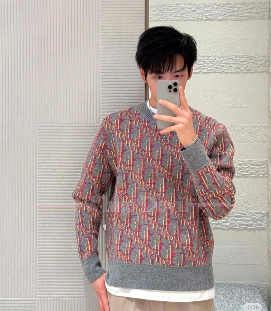 하얀악마 디올 스웨터 (1).jpg