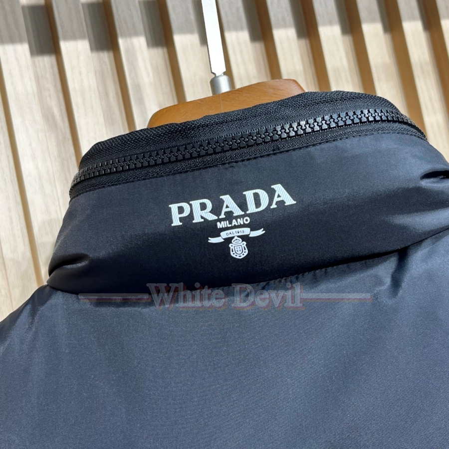 하얀악마 프라다 패딩조끼 (8).jpg