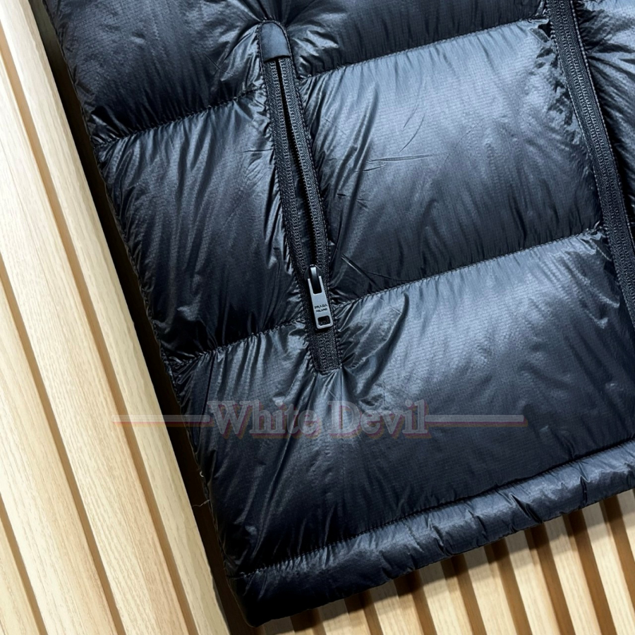 하얀악마 프라다 패딩조끼 (10).jpg