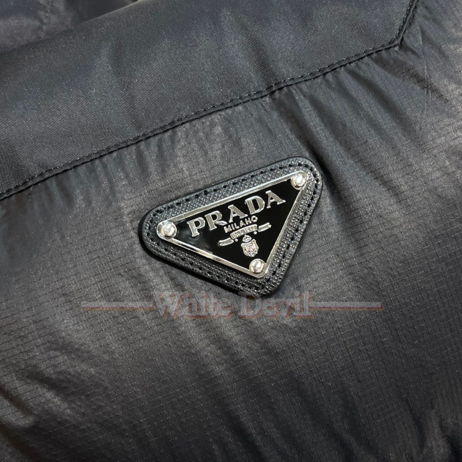 하얀악마 프라다 패딩조끼 (15).jpg