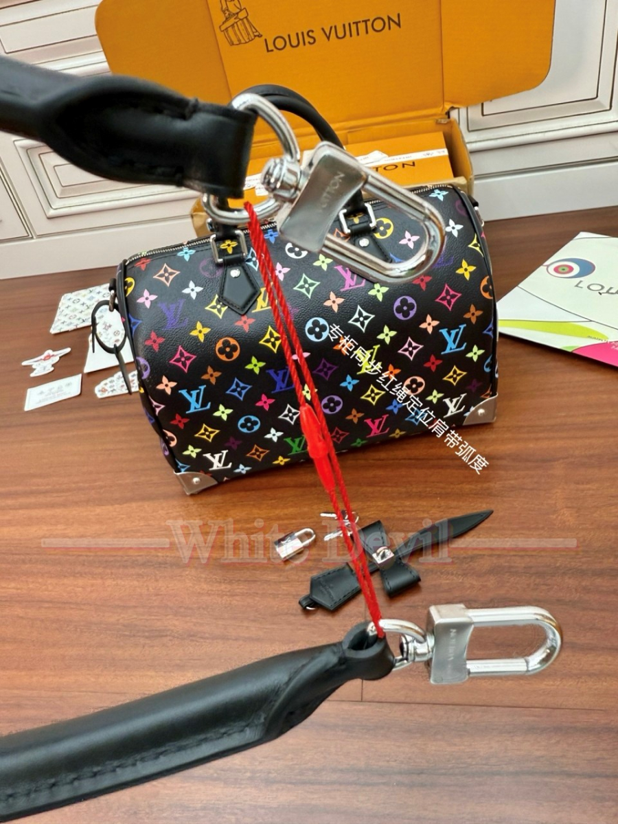 하얀악마 루이비통 가방 (17).jpg
