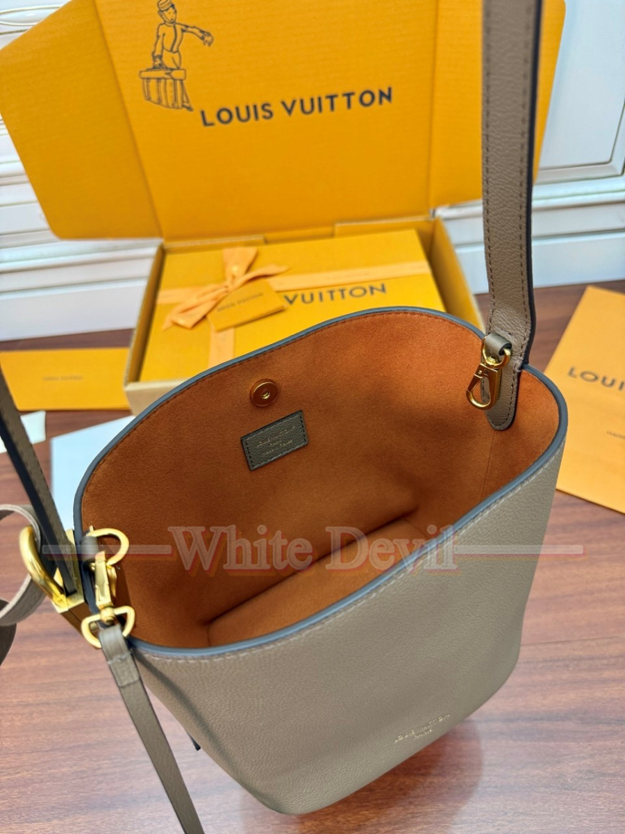 하얀악마 루이비통 가방 (3).jpg