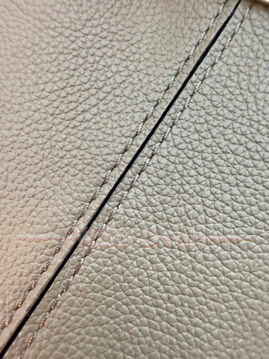 하얀악마 루이비통 가방 (4).jpg