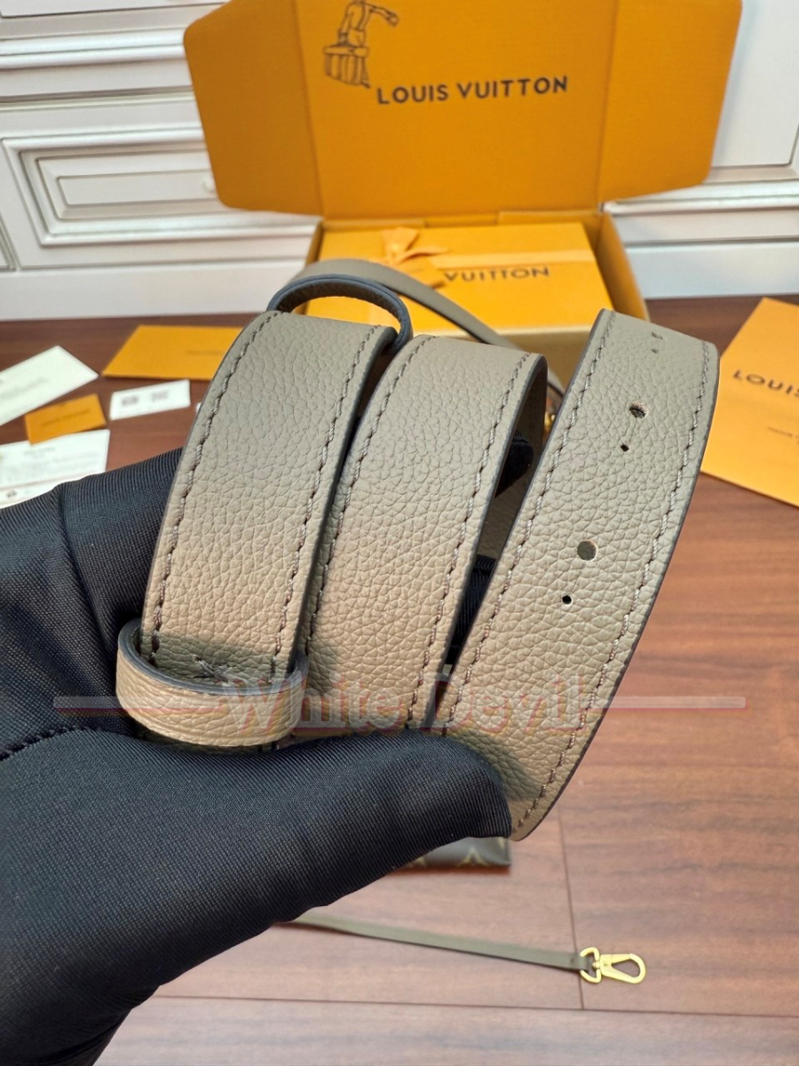 하얀악마 루이비통 가방 (18).jpg