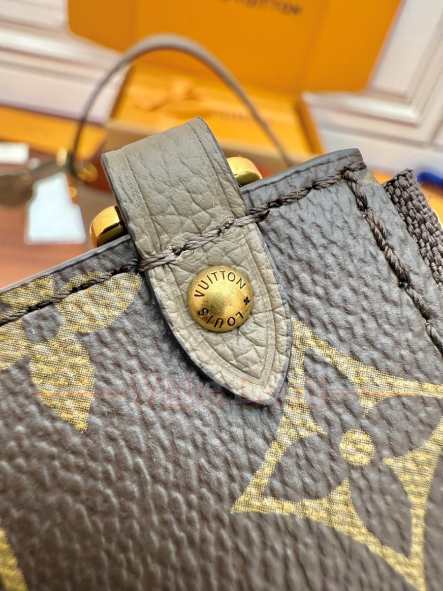 하얀악마 루이비통 가방 (22).jpg
