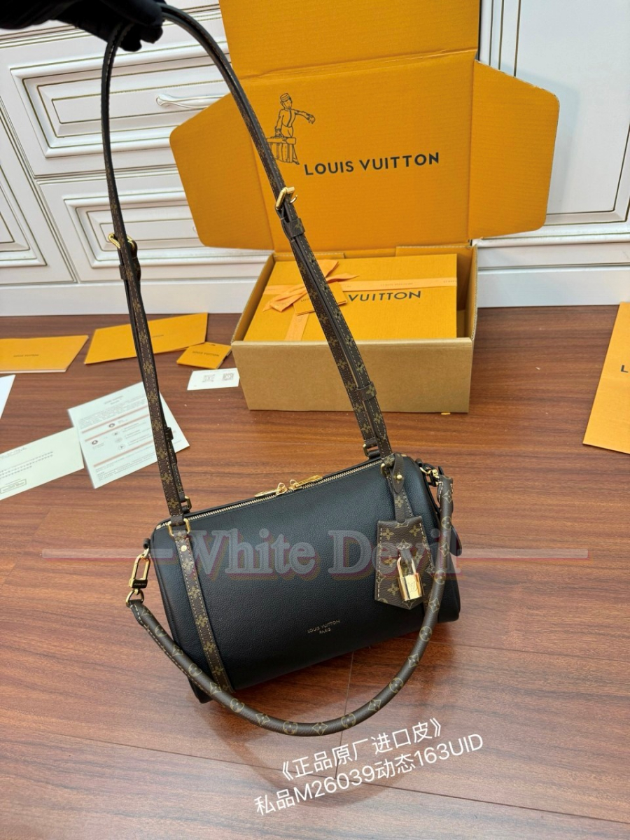 하얀악마 루이비통 가장 (4).jpg