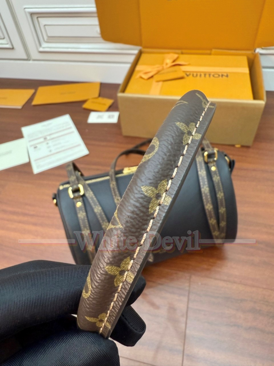 하얀악마 루이비통 가장 (14).jpg
