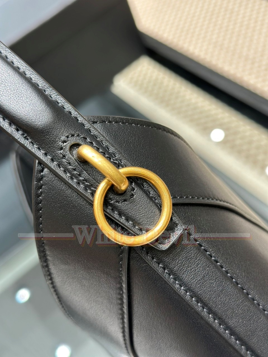 하얀악마 생로랑 가방 (7).jpg