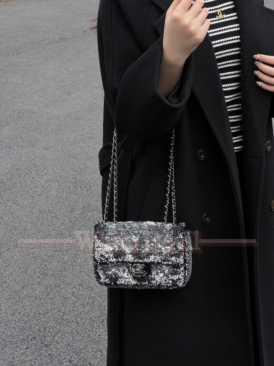 하얀악마 샤넬 가방 (1).jpg