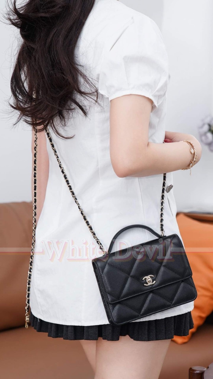 하얀악마 샤넬 가방 (2).jpg