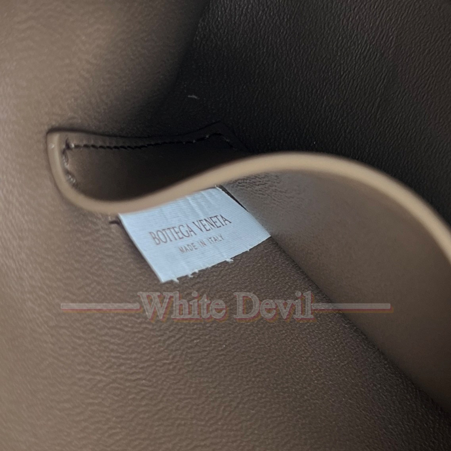 하얀악마 보테가 가방 (9).jpg