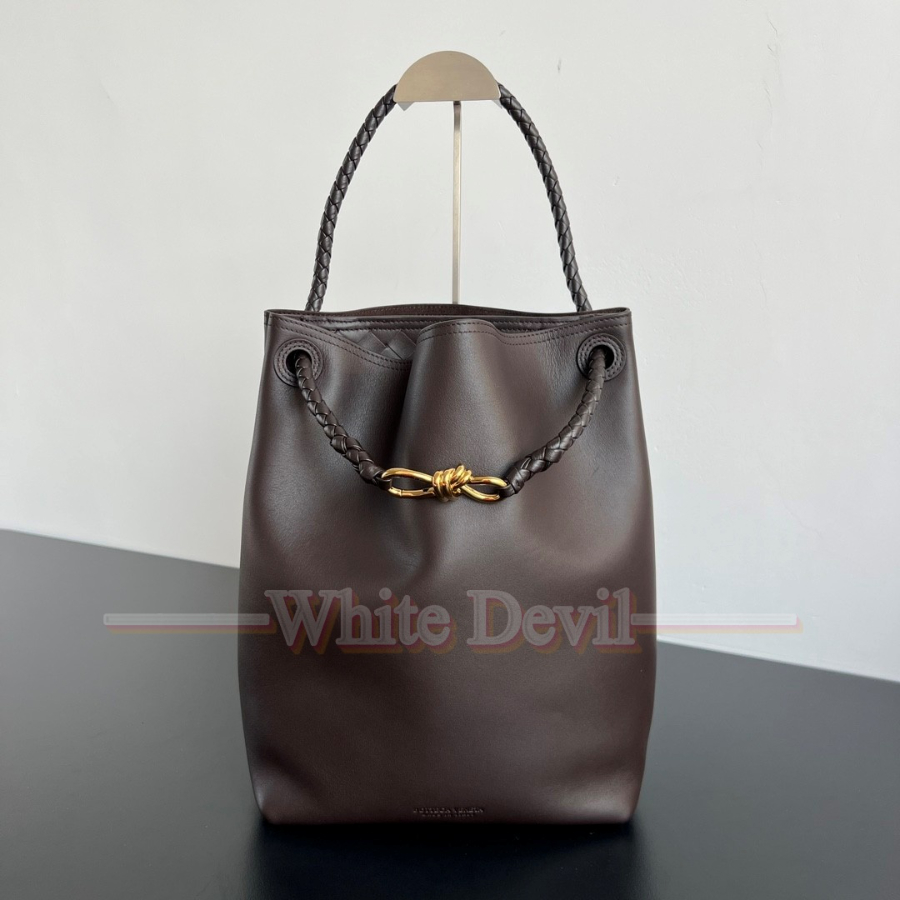 하얀악마 보테가 가방 (1).jpg