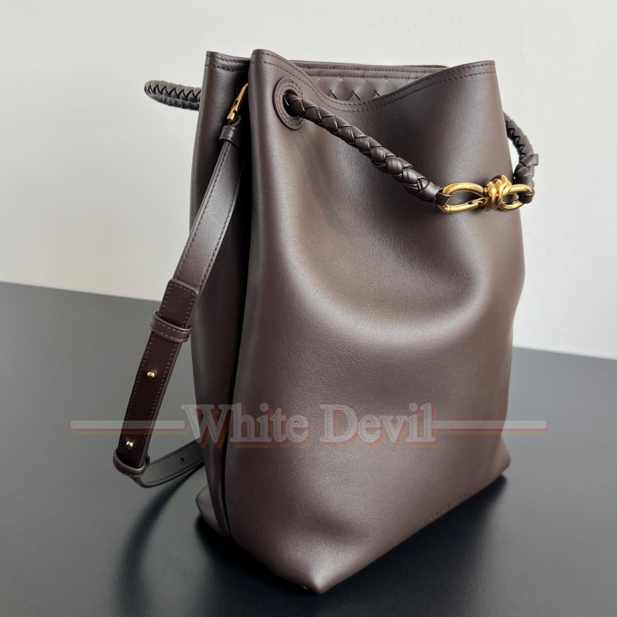 하얀악마 보테가 가방 (2).jpg