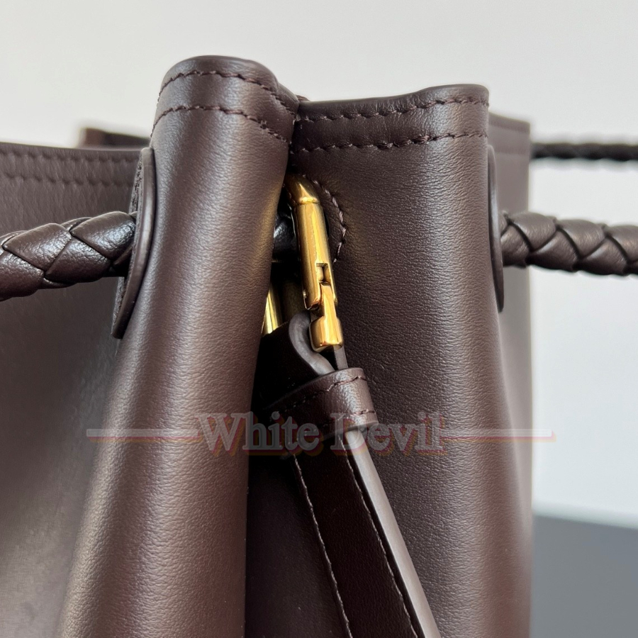 하얀악마 보테가 가방 (7).jpg