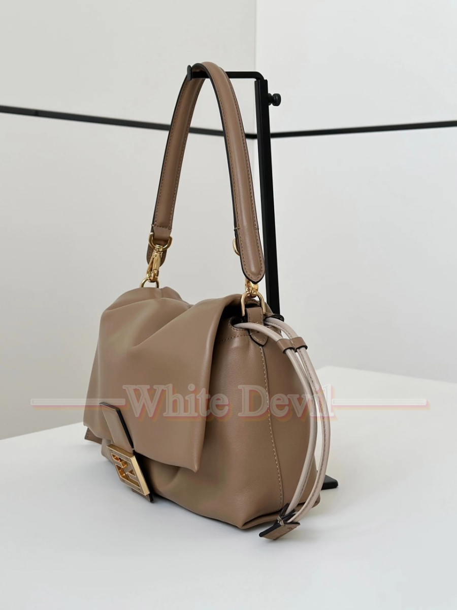 하얀악마 펜디 가방 (4).jpg