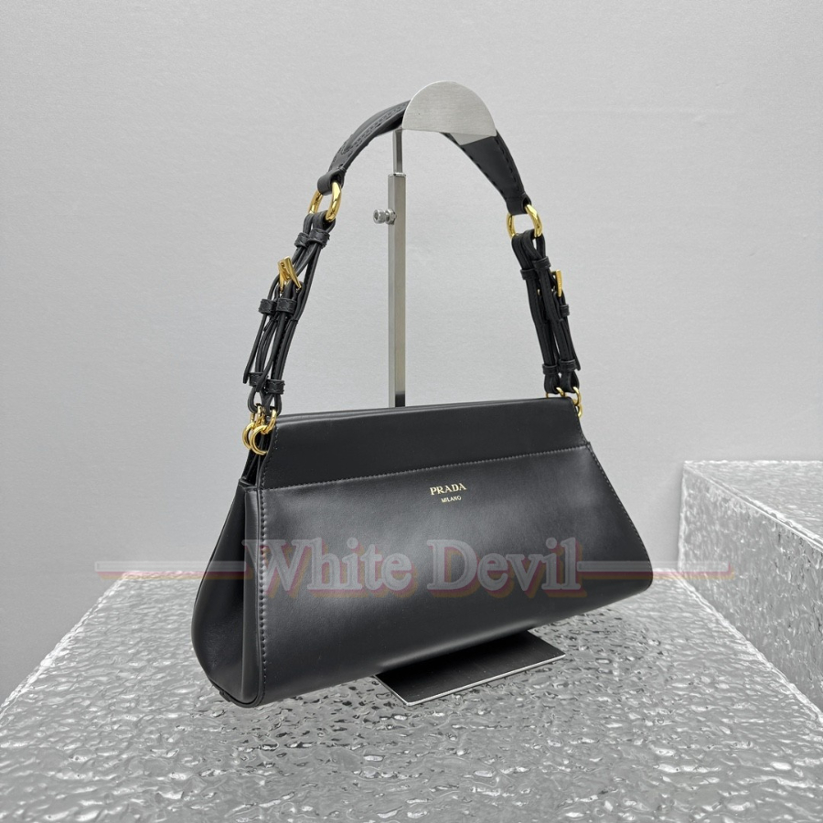 하얀악마 프라다 가방 (3).jpg