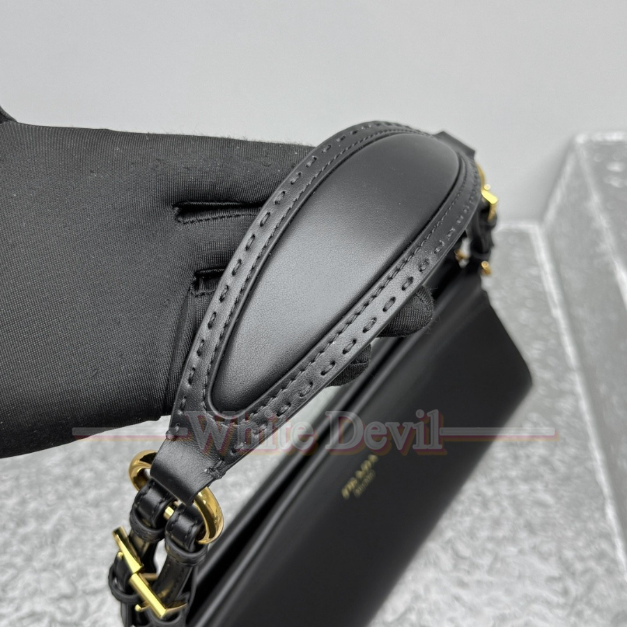 하얀악마 프라다 가방 (8).jpg