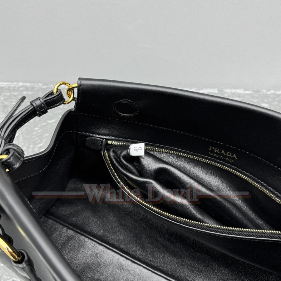 하얀악마 프라다 가방 (9).jpg