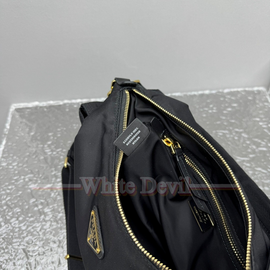 하얀악마 프라다 가방 (11).jpg