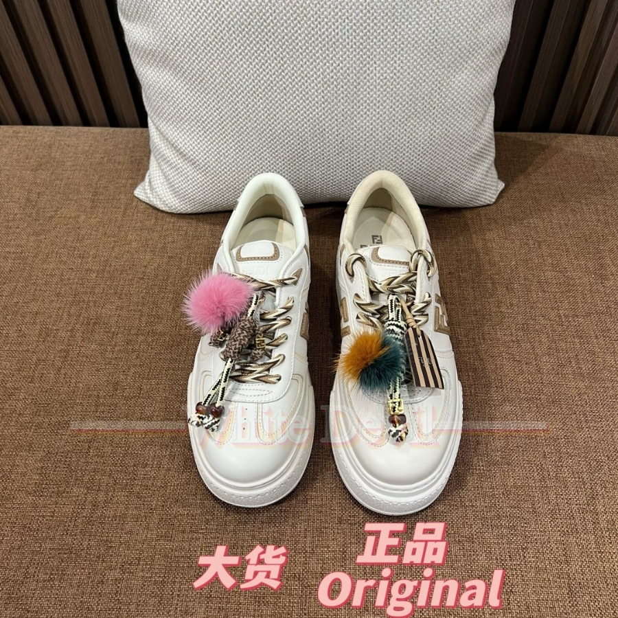 하얀악마 펜디 신발 (5).jpg